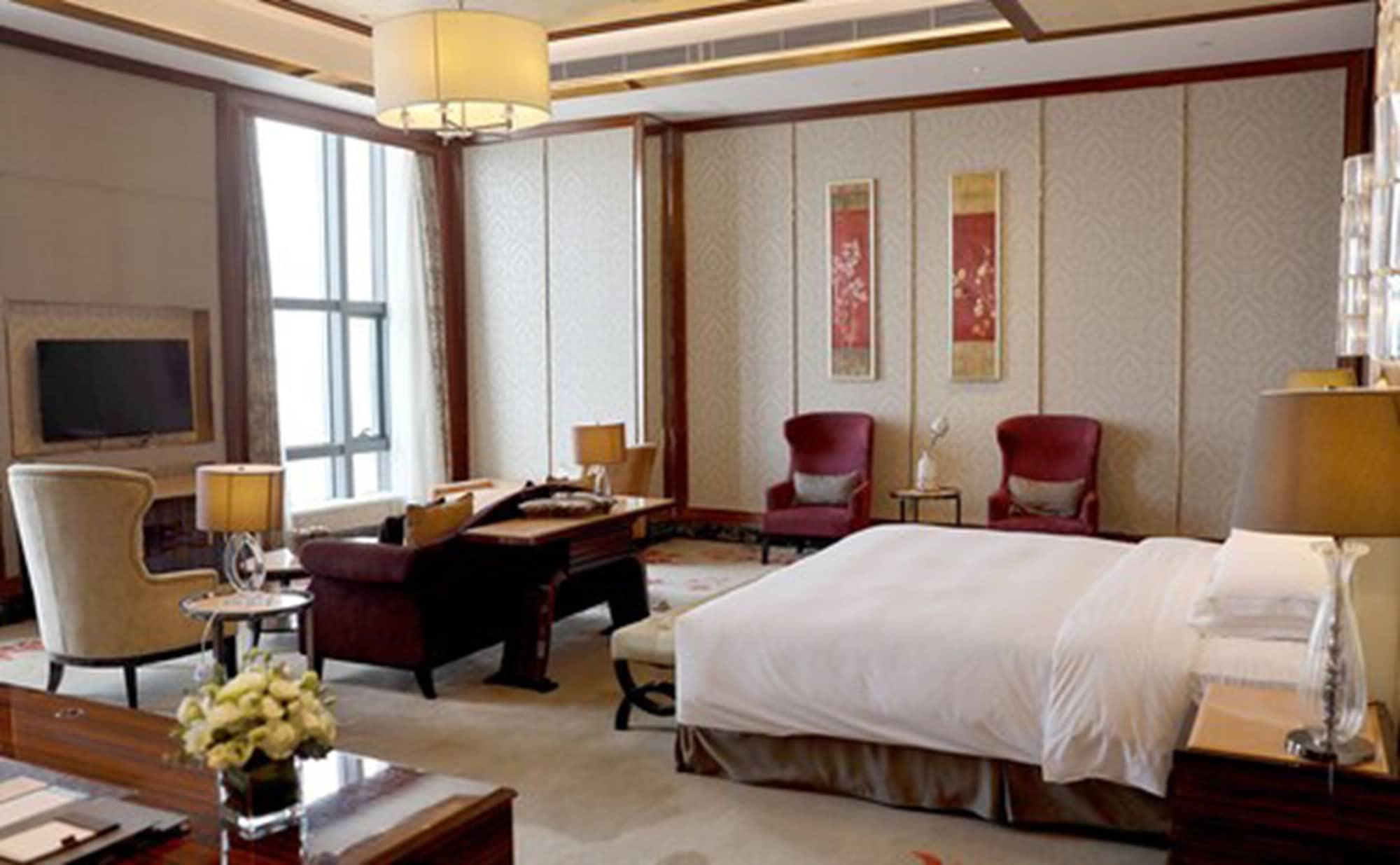 Hilton Zhongshan Downtown Exterior photo