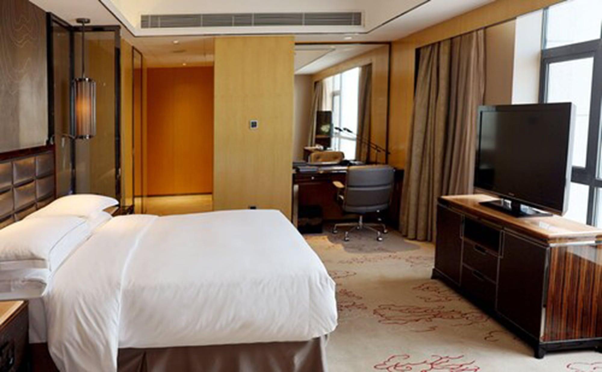 Hilton Zhongshan Downtown Exterior photo