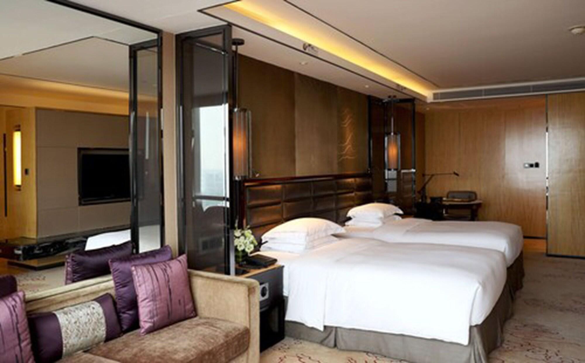 Hilton Zhongshan Downtown Exterior photo