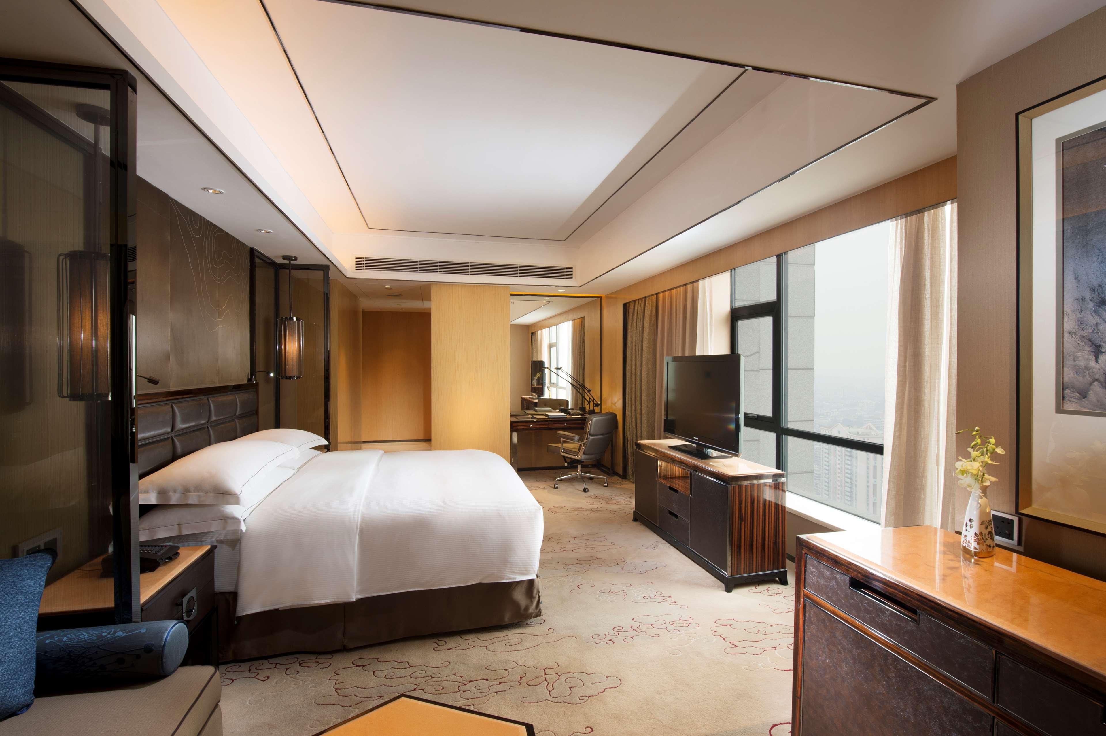 Hilton Zhongshan Downtown Exterior photo