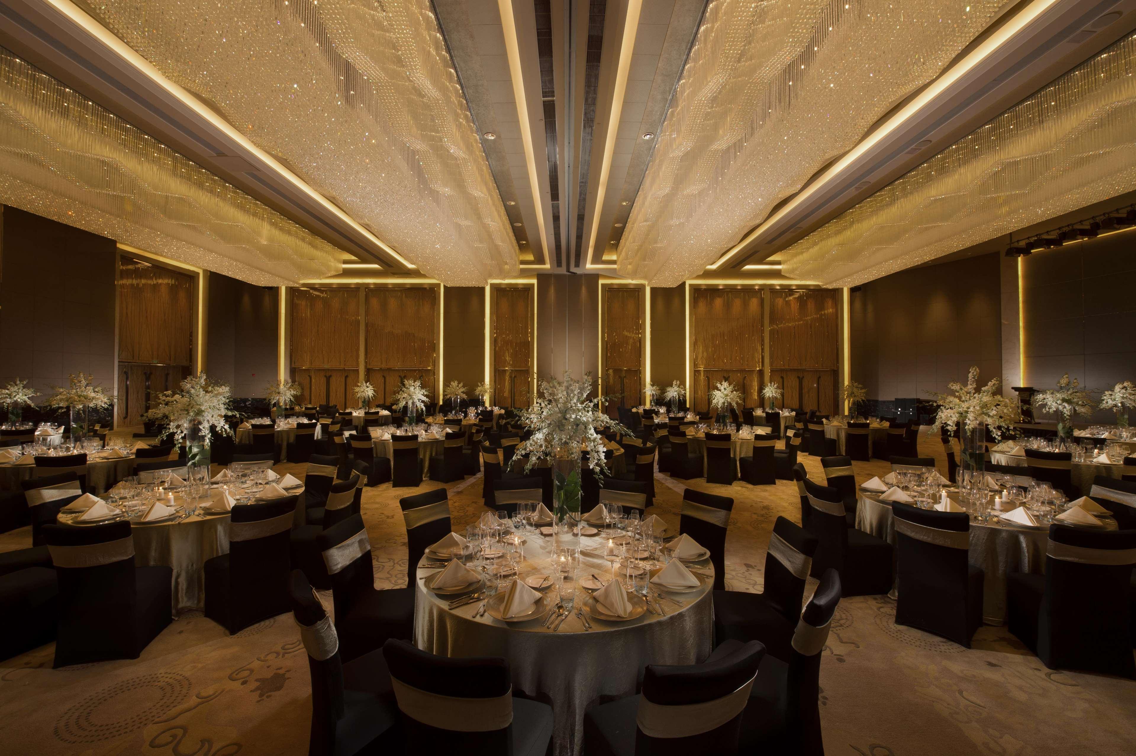 Hilton Zhongshan Downtown Exterior photo