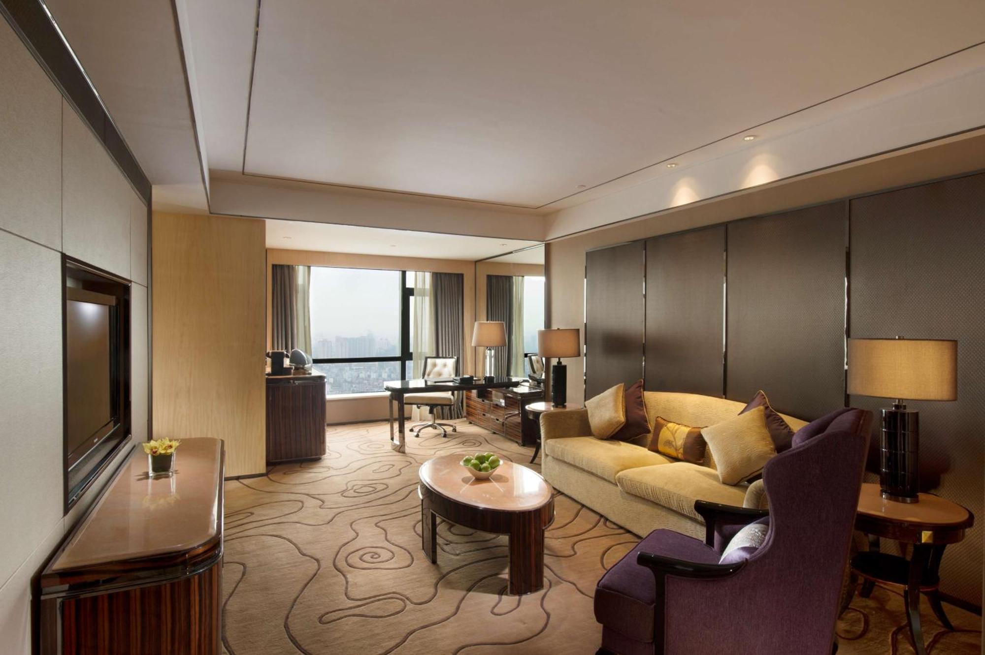 Hilton Zhongshan Downtown Exterior photo